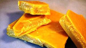 Как получают пчелиный воск