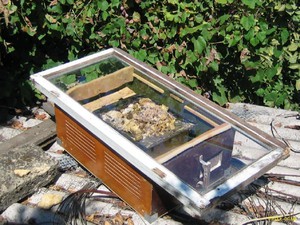 Как работает солнечная воскотопка